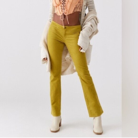 Urban Outfitters BDG Elodie Slim Corduroy Pants New 28 Waist Pea Green 70s Retro - Picture 1 of 10